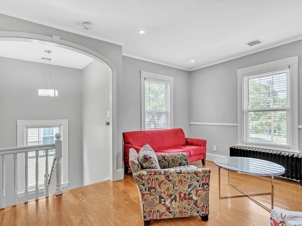 548 High St, Medford MA 02155