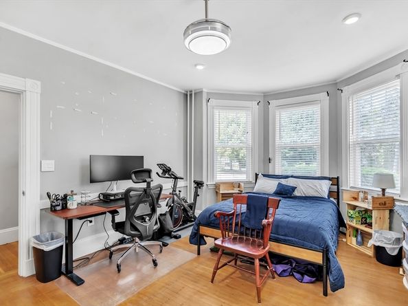 548 High St, Medford MA 02155
