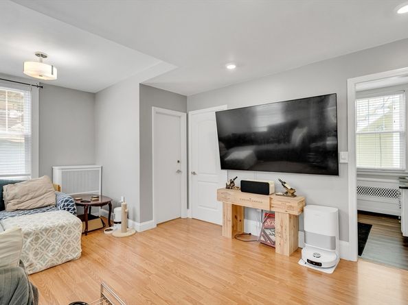 548 High St, Medford MA 02155