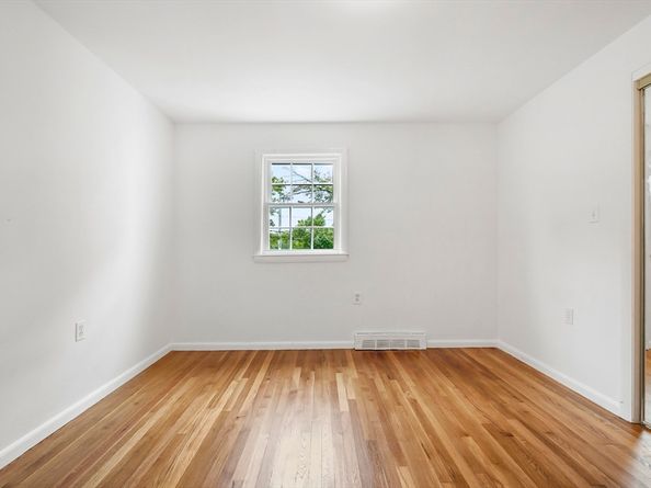 495 Johnson Street, North Andover MA 01845