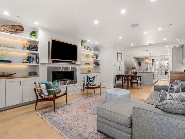 530 E Broadway A, Boston MA 02127