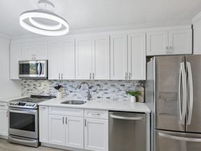 34 Westgate Rd 3, Boston MA 02467