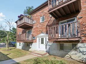 34 Westgate Rd 3, Boston MA 02467