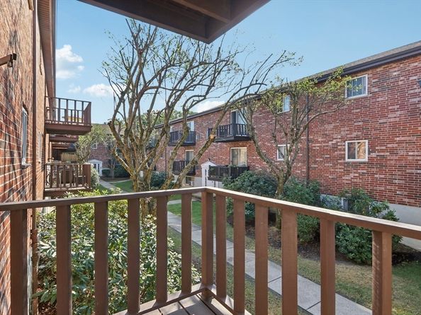 34 Westgate Rd 3, Boston MA 02467