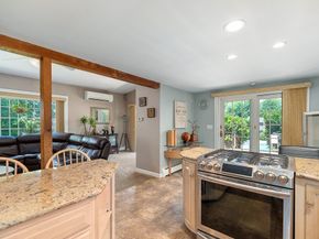 425 Main St, Groveland MA 01834