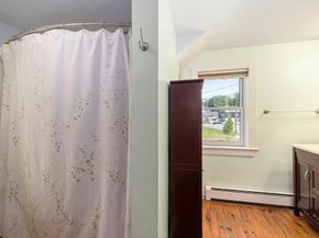 425 Main St, Groveland MA 01834