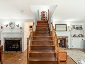 425 Main St, Groveland MA 01834
