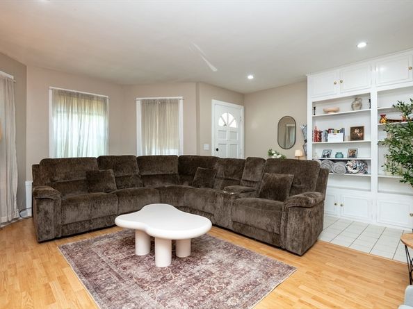 28 Atkins Ave 1, Lynn MA 01904
