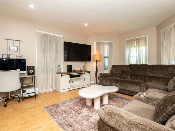 28 Atkins Ave 1, Lynn MA 01904