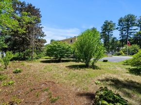 31 Dartmouth Drive, Billerica MA 01821
