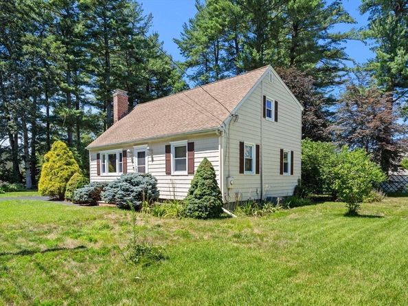 31 Dartmouth Drive, Billerica MA 01821