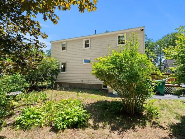 31 Dartmouth Drive, Billerica MA 01821