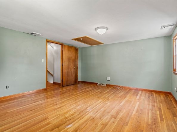 31 Dartmouth Drive, Billerica MA 01821