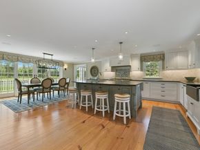 135 Free St, Hingham MA 02043