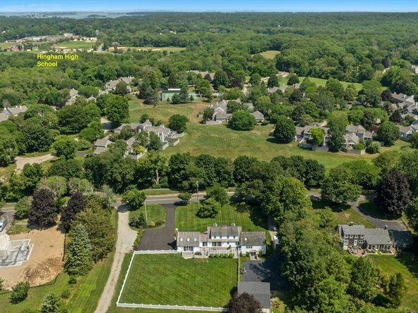 135 Free St, Hingham MA 02043