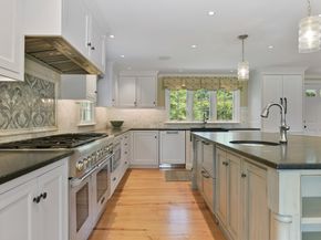 135 Free St, Hingham MA 02043
