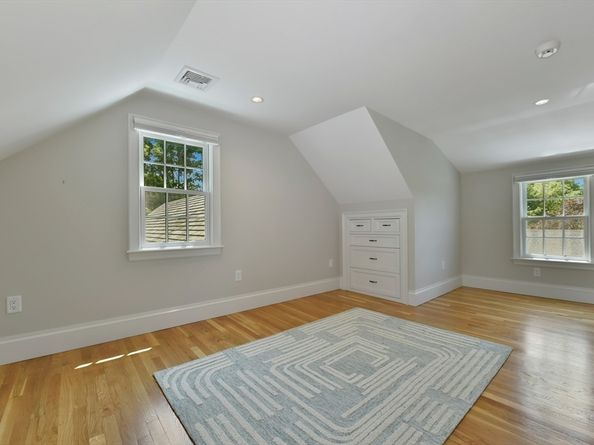 135 Free St, Hingham MA 02043