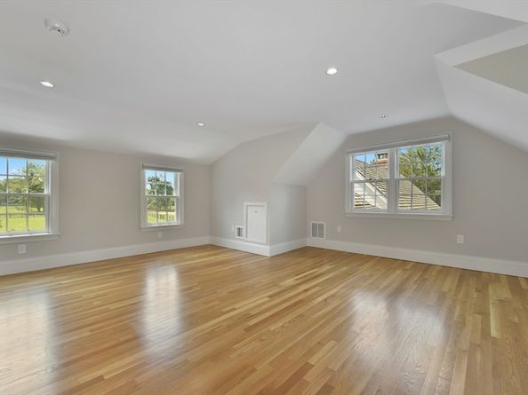 135 Free St, Hingham MA 02043
