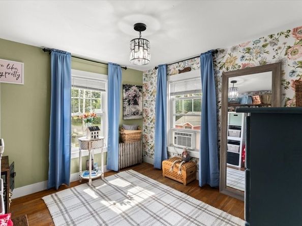 39 Mystic St, Brockton MA 02302