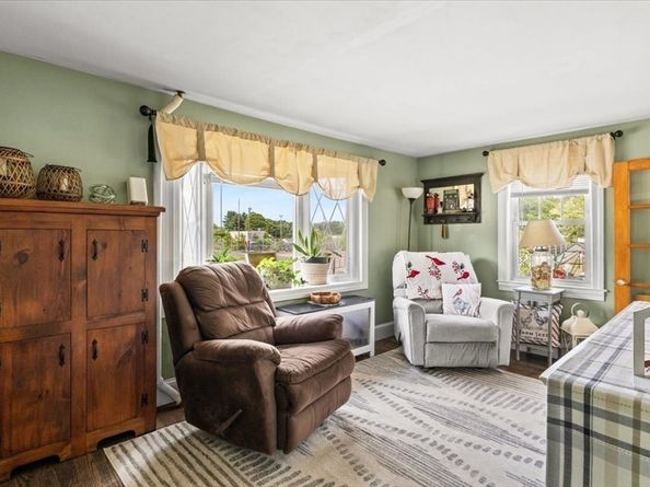 39 Mystic St, Brockton MA 02302