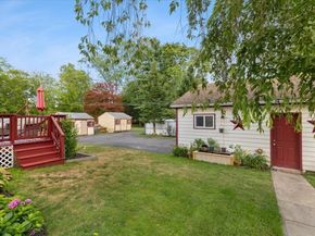 39 Mystic St, Brockton MA 02302