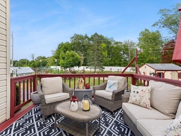 39 Mystic St, Brockton MA 02302