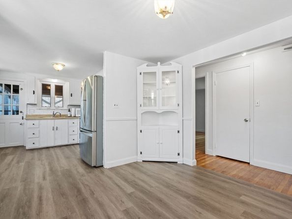 5 Oak St, Weymouth MA 02190