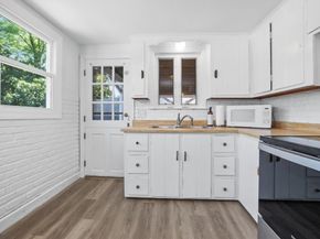 5 Oak St, Weymouth MA 02190