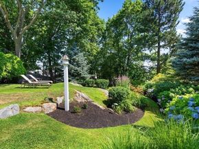 2 Mallard Way, Gloucester MA 01930