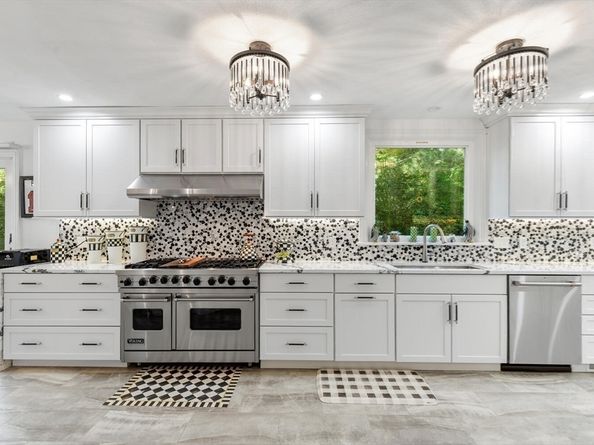 2 Mallard Way, Gloucester MA 01930