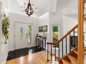 2 Mallard Way, Gloucester MA 01930