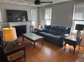 348 Wellman Ave 348, Chelmsford MA 01863