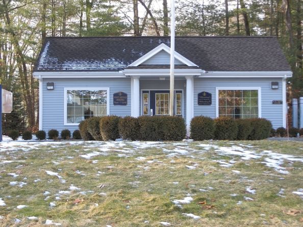 348 Wellman Ave 348, Chelmsford MA 01863
