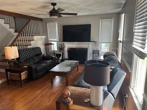 348 Wellman Ave 348, Chelmsford MA 01863