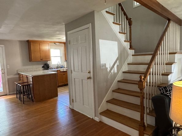 348 Wellman Ave 348, Chelmsford MA 01863