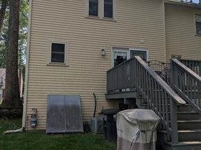348 Wellman Ave 348, Chelmsford MA 01863