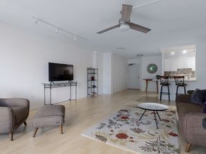 6 Whittier Pl 7E, Boston MA 02114