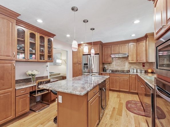 103 Hayward Rd, Acton MA 01720