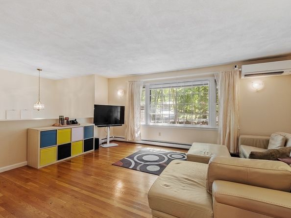 103 Hayward Rd, Acton MA 01720