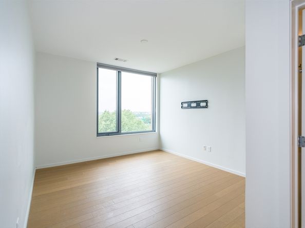 57 Quincy Shore Dr 614, Quincy MA 02171
