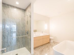 57 Quincy Shore Dr 614, Quincy MA 02171