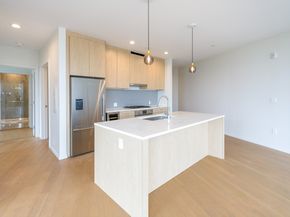 57 Quincy Shore Dr 614, Quincy MA 02171