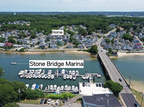 12 Grove St, Wareham MA 02558