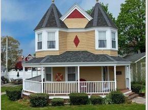 12 Grove St, Wareham MA 02558