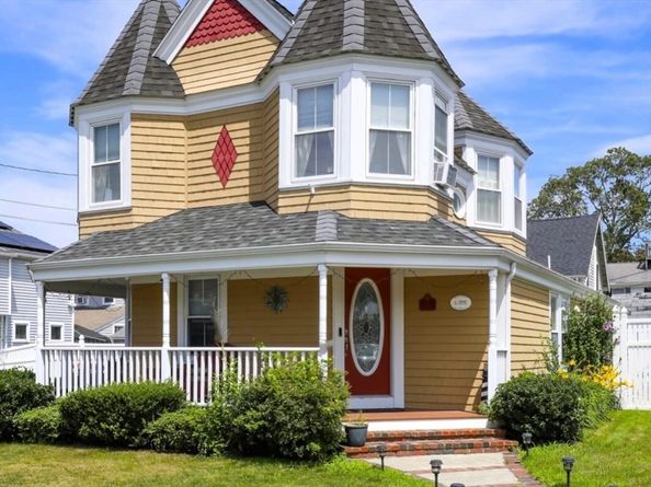 12 Grove St, Wareham MA 02558