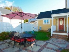 12 Grove St, Wareham MA 02558
