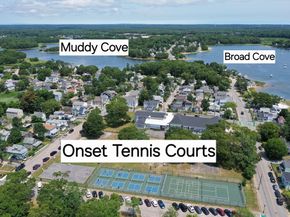 12 Grove St, Wareham MA 02558