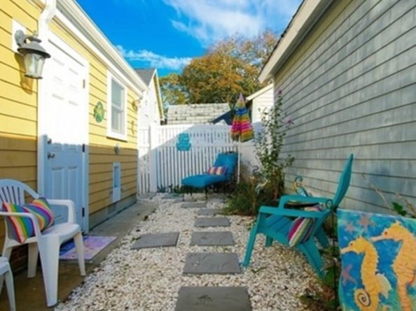 12 Grove St, Wareham MA 02558