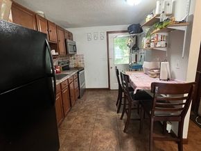 67 Everard St, Worcester MA 01605