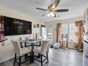 58 4th St, Leominster MA 01453